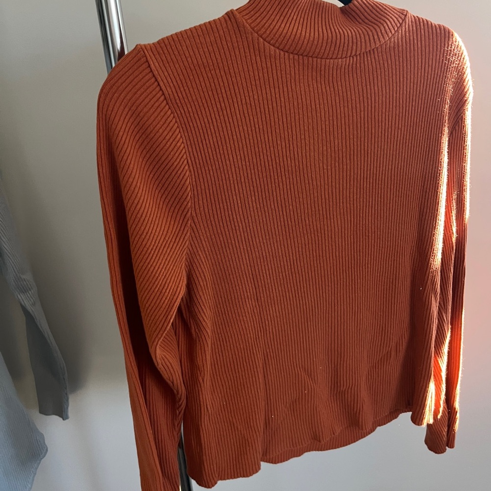 Pierre Cardin Pumpkin Ribbed Top